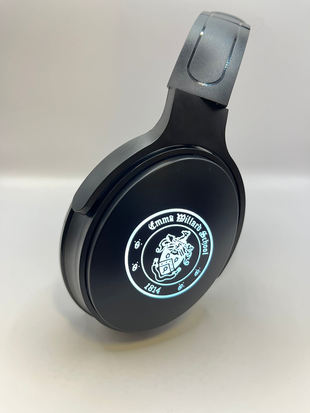ENGRAVED BLUETOOTH HEADPHONES